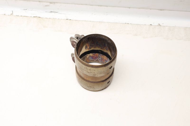 Exhaust Clamp 8W0253141A — Used (SKU 617066)