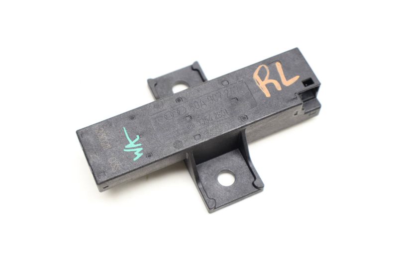 Kessy / Keyless Entry Antenna 80A907247 — Used (SKU 617213)