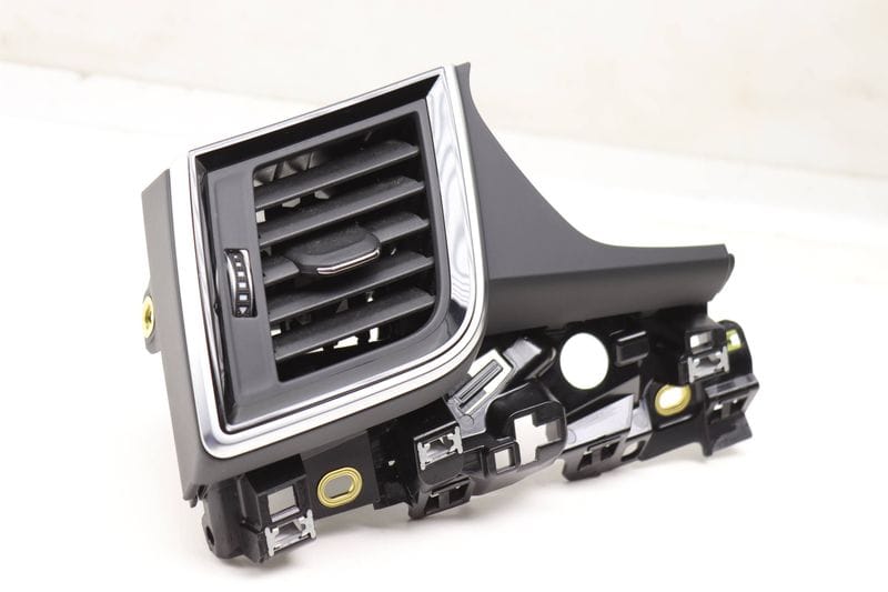Dash Air Vent w/ Trim 80B820901F — Used (SKU 593665)