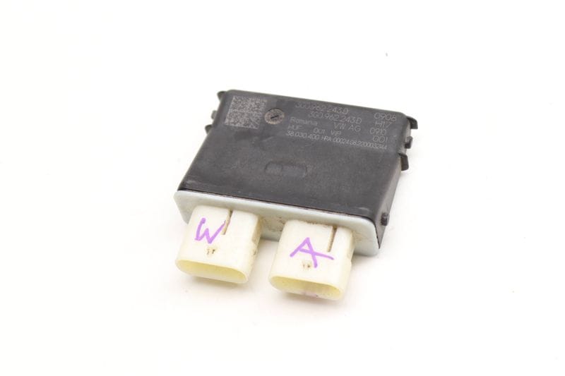 Power Trunk / Hatch Module 3G0962243D — Used (SKU 593860)