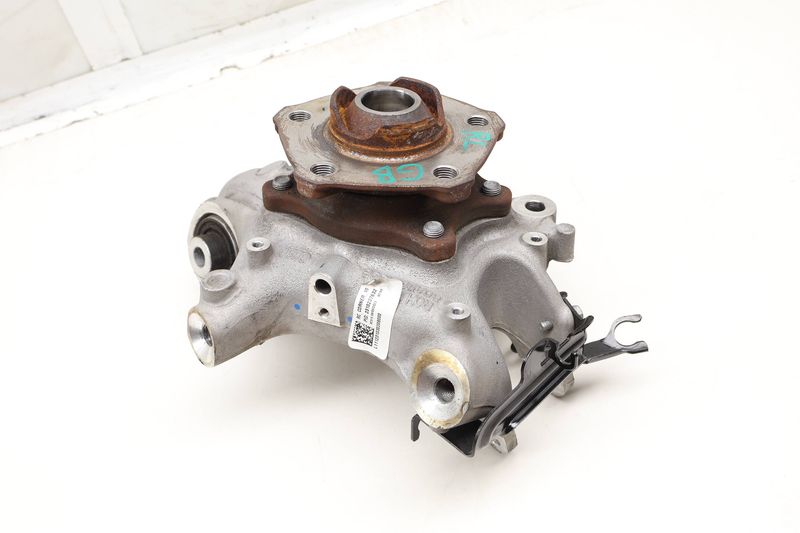 Spindle Knuckle w/ Wheel Bearing 80A505459B — Used (SKU 617038)
