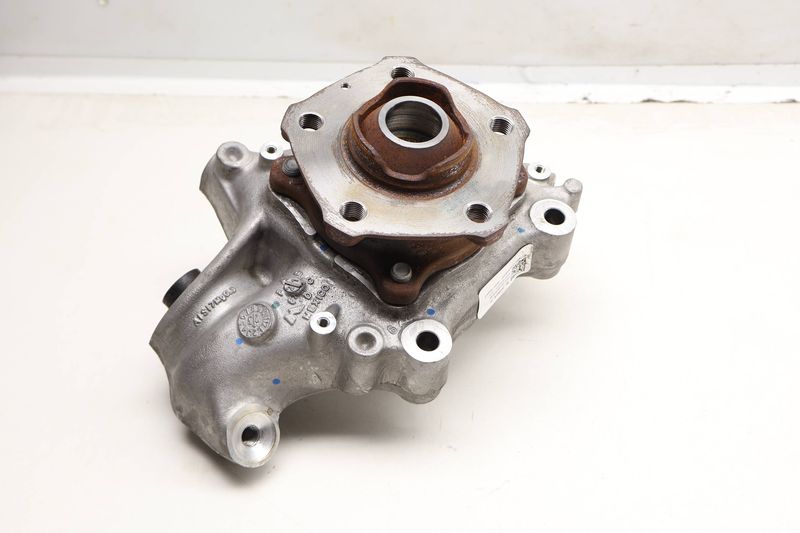 Spindle Knuckle w/ Wheel Bearing 80A505460B — Used (SKU 617045)