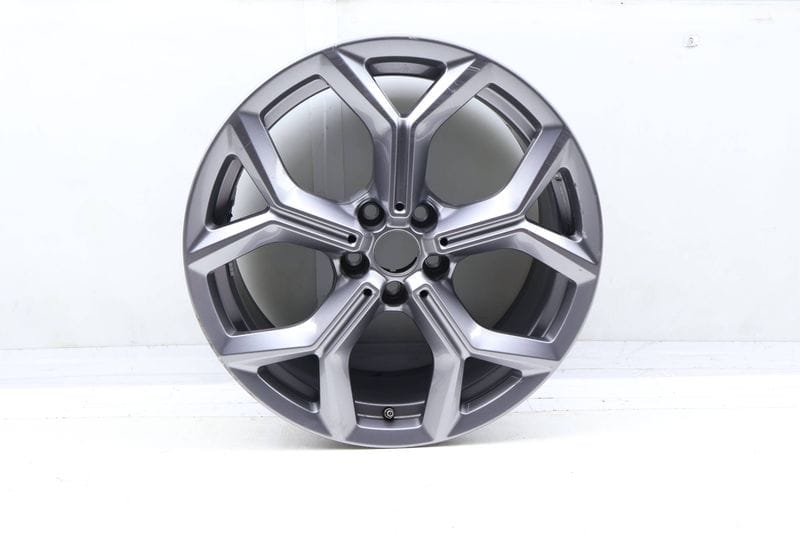 19" Inch Alloy Rim / Wheel 36116877327 — Used (SKU 695890)