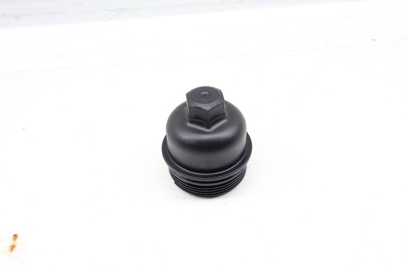 Engine Oil Filter Housing Cover / Cap 11428595438 — Used (SKU 695749)