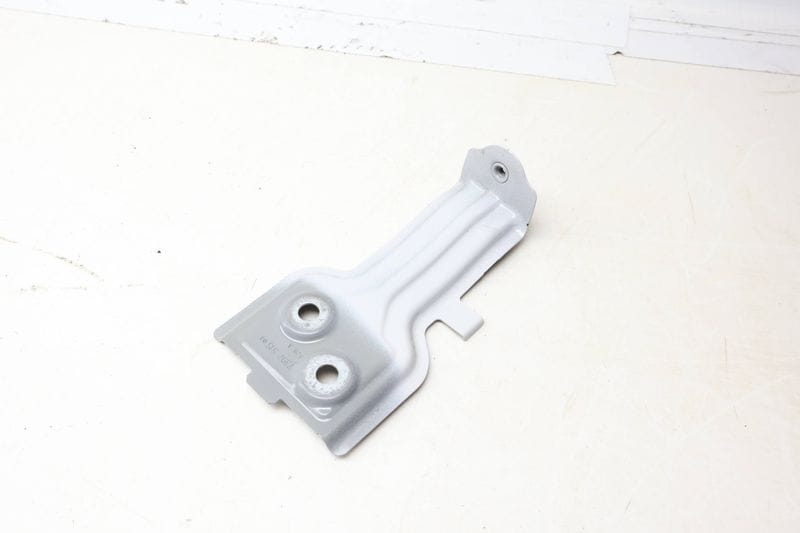 Fender Mount Bracket 41357397515 — Used (SKU 695764)