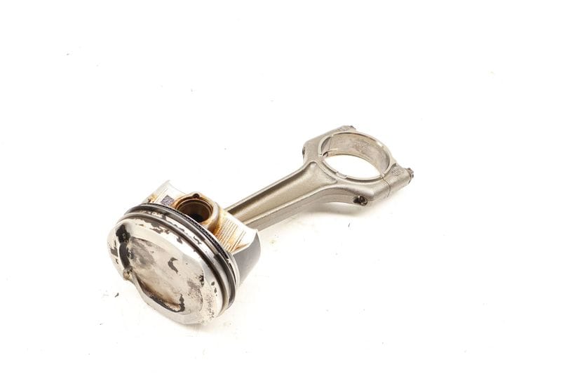 Piston w/ Connecting Rod 5A24670 — Used (SKU 695828)