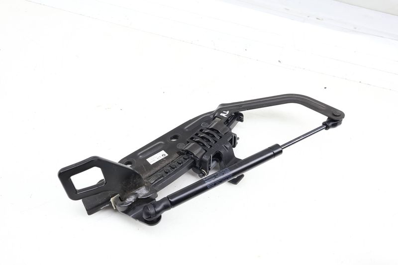 Seat Adjustment Handle / Lever 52207404185 — Used (SKU 695752)