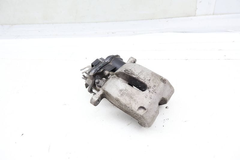 Brake Caliper 34216887386 — Used (SKU 695781)