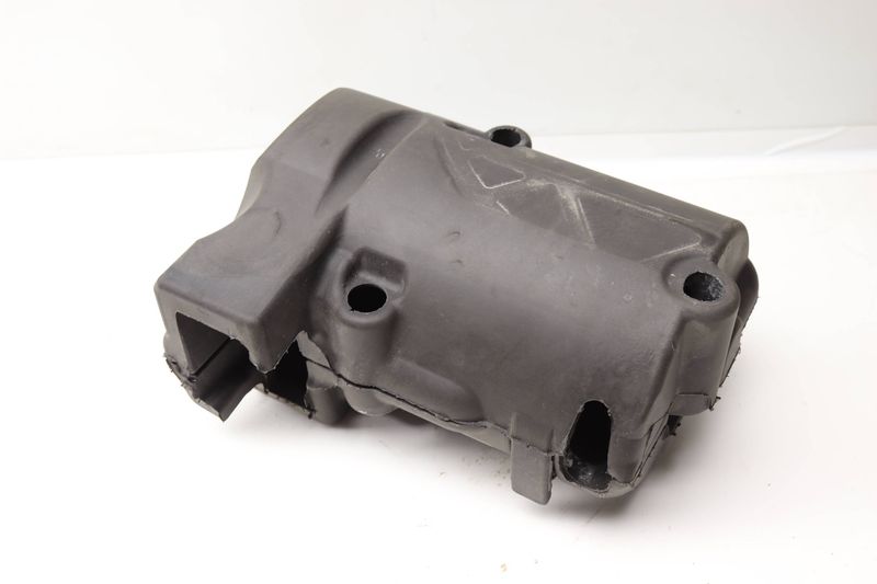 AC Compressor Case / Housing 9J1816431B — Used (SKU 573356)