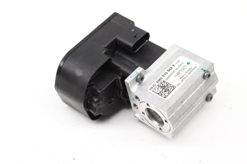 AC Expansion Valve 4M0816682E — Used (SKU 573297)