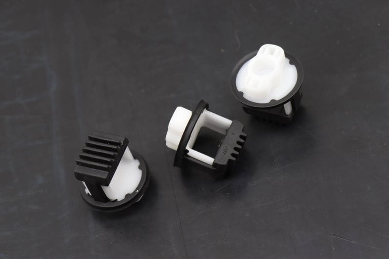 Door Panel Clip / Fastener Set (3) 992867075 — Used (SKU 573774)