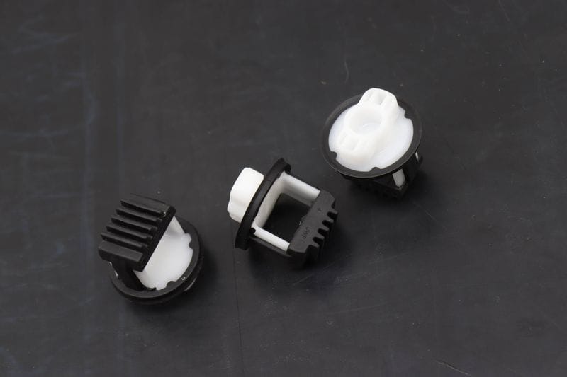 Door Panel Clip / Fastener Set (3) 992867075 — Used (SKU 573776)