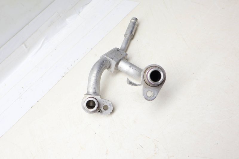 AC Line / Pipe 1EA816739 — Used (SKU 692074)