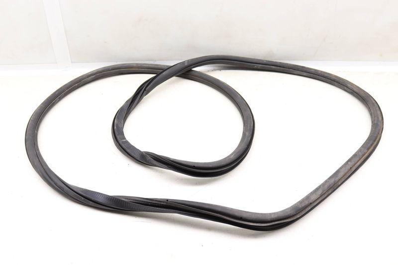 Door Seal / Weather Stripping (INNER) 11K867911 — Used (SKU 551720)