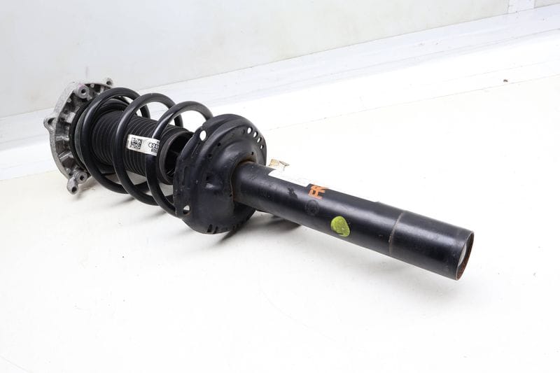 Strut / Spring Assembly 1EK413023B — Used (SKU 692004)