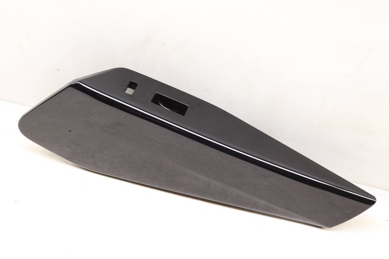 Door Panel Trim Cover / Armrest 11K867198 — Used (SKU 551347)