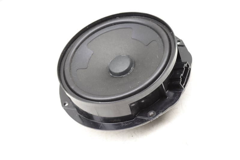 Door Speaker / Woofer 11K035710 — Used (SKU 551413)