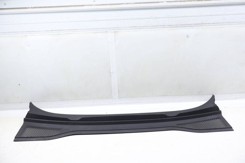 Windshield Cowl / Rain Tray 11K819403 — Used (SKU 692114)