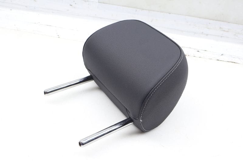 Headrest / Head Rest 8Y5885901 — Used (SKU 708912)