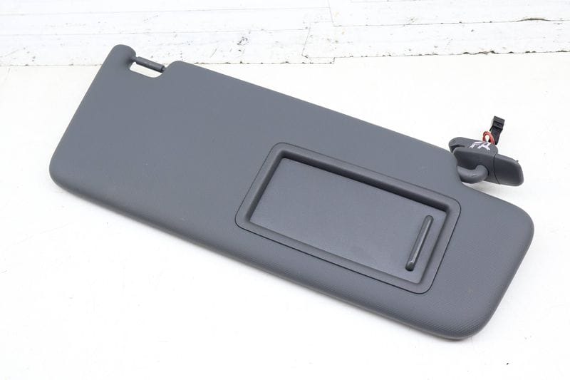 Sun Visor / Mirror 8W0857552AM — Used (SKU 708833)
