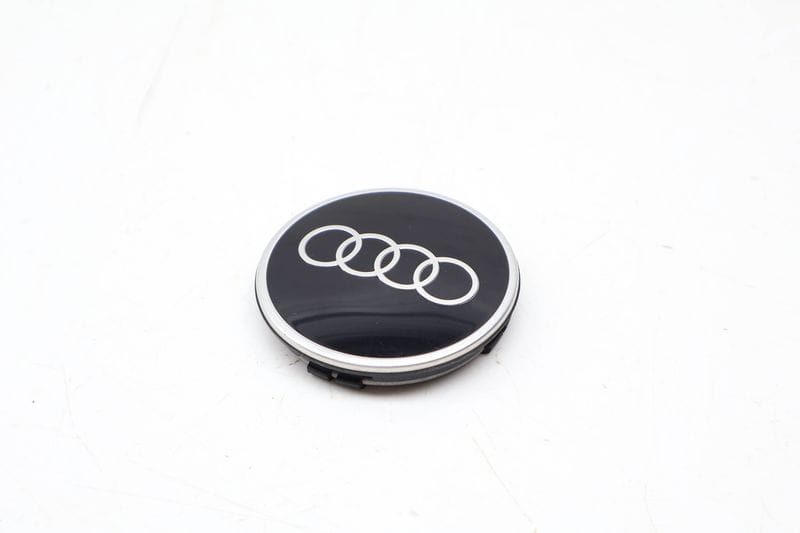Wheel Center Cap 81A601170 — Used (SKU 708560)