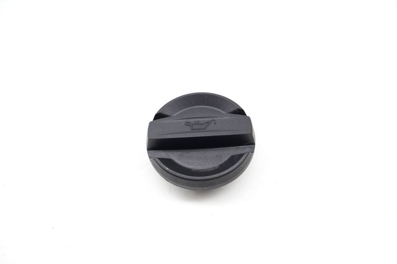 Engine Oil Cap 11128654637 — Used (SKU 729771)
