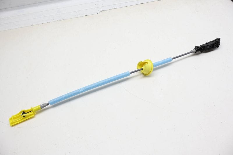 Interior Door Handle Release / Bowden Cable 51217474350 — Used (SKU 729629)