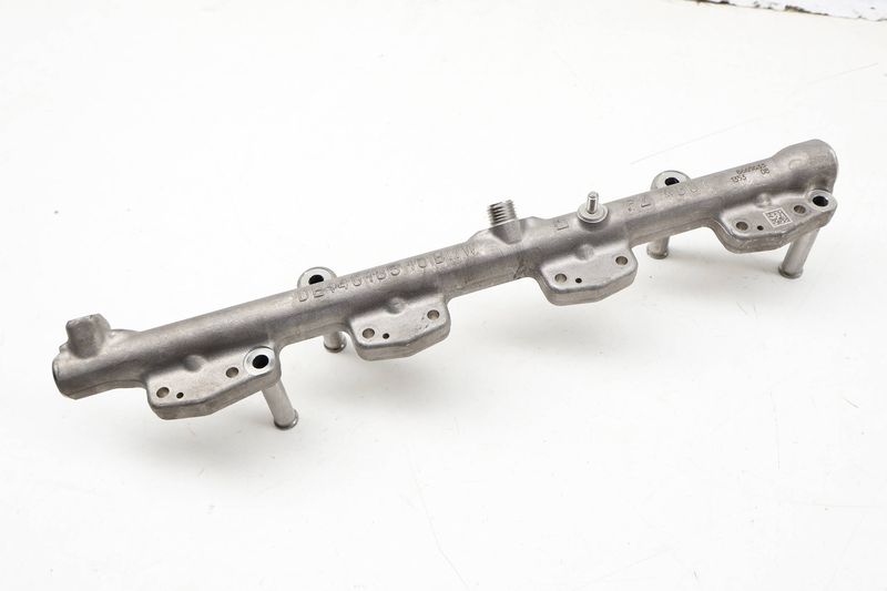 High Pressure Fuel Rail 13538665633 — Used (SKU 729868)