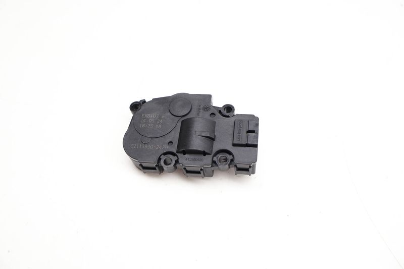 HVAC Flap / Servo Air Motor / Actuator 64119384023 — Used (SKU 729531)