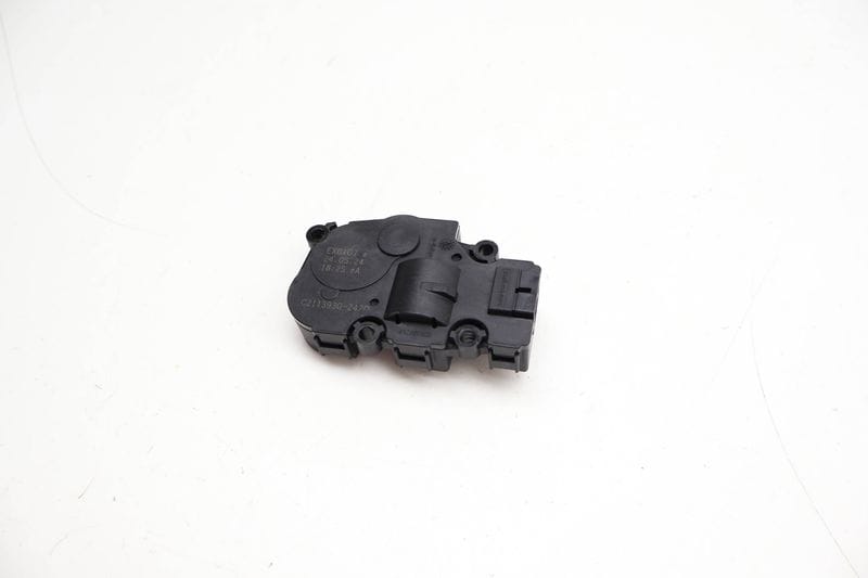 HVAC Flap / Servo Air Motor / Actuator 64119384023 — Used (SKU 729533)