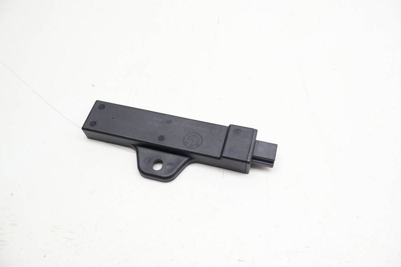 Kessy / Keyless Entry Antenna (INNER) 65205A5D3C0 — Used (SKU 729668)