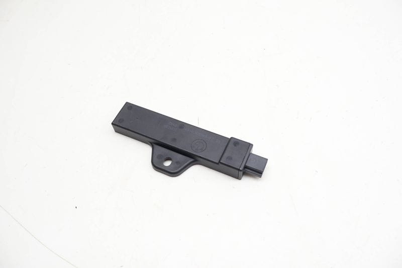 Kessy / Keyless Entry Antenna (INNER) 65205A5D3C0 — Used (SKU 729669)