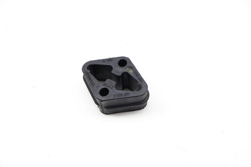 Exhaust Rubber Mount 18208570671 — Used (SKU 729723)