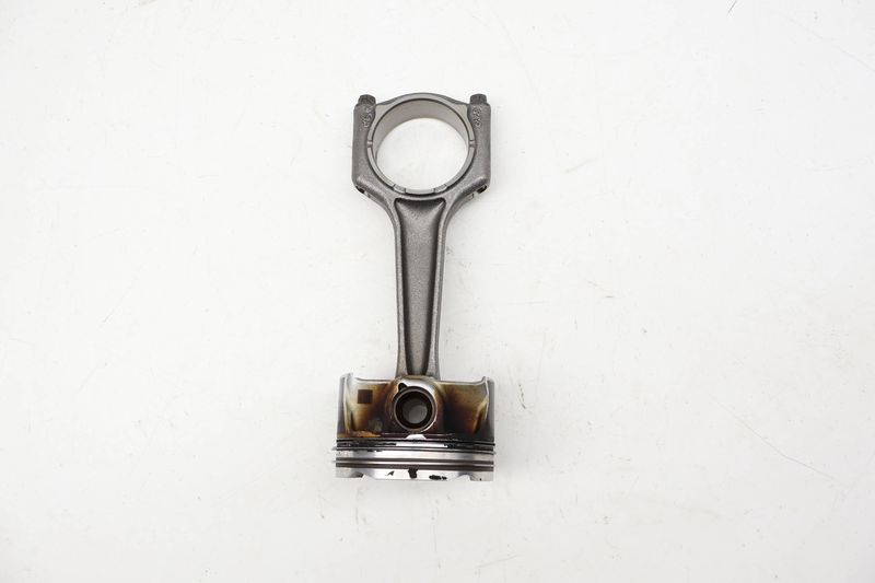 Piston w/ Connecting Rod 11258678934 — Used (SKU 730008)