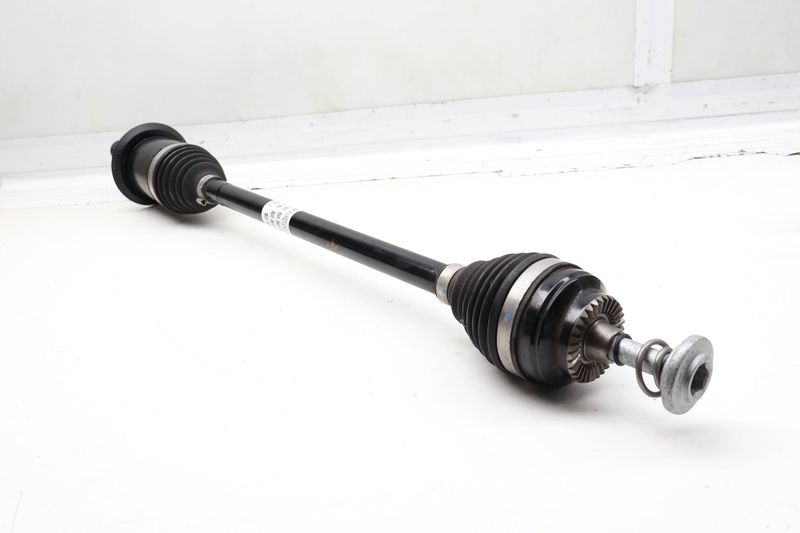 CV Axle Shaft 33207646867 — Used (SKU 729916)