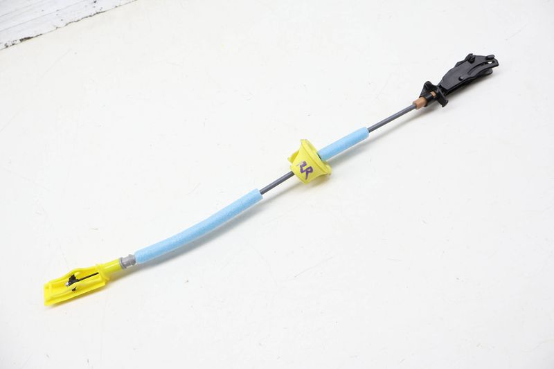Interior Door Handle Release / Bowden Cable 51227474349 — Used (SKU 729640)
