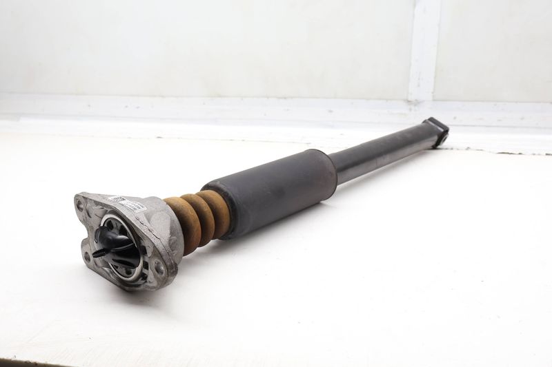 Strut / Shock Absorber 6883872 — Used (SKU 729922)