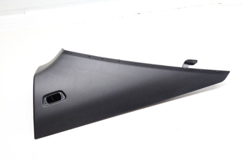 Upper D Pillar / Quarter Panel Trim 51438096757 — Used (SKU 729463)