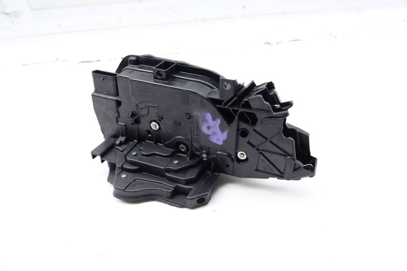 Door Latch / Lock Actuator 51227956146 — Used (SKU 729639)