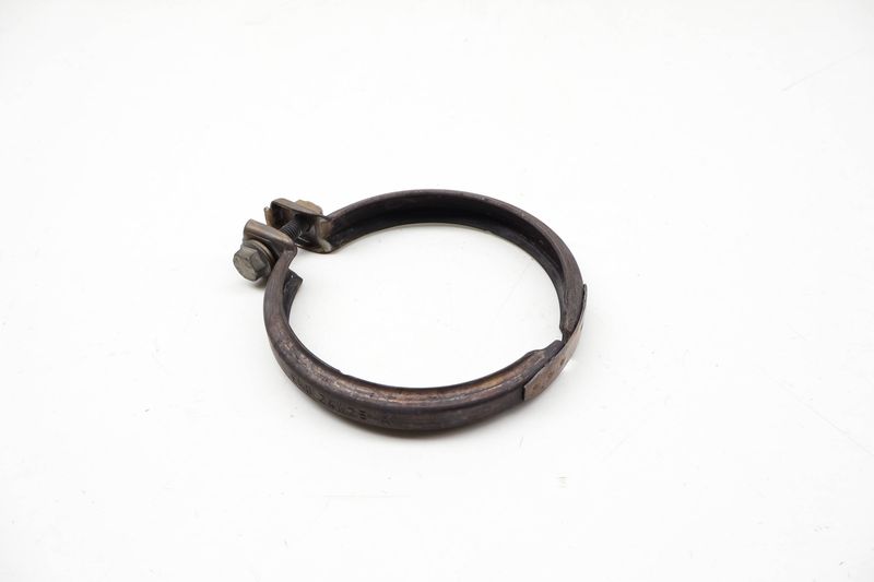 Turbo Exhaust Manifold Clamp 18307606136 — Used (SKU 729759)