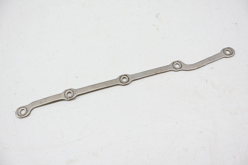 Turbo Mount / Bracket 11628642775 — Used (SKU 729824)