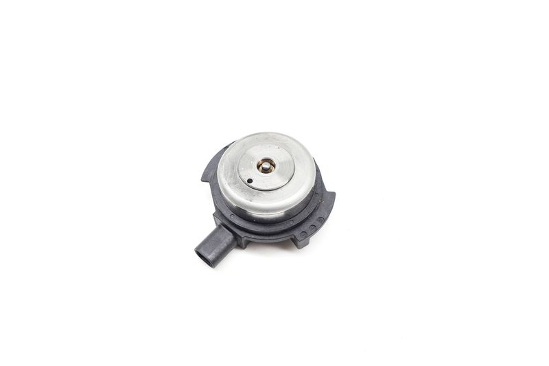 Vanos Solenoid Valve 11367614288 — Used (SKU 729725)