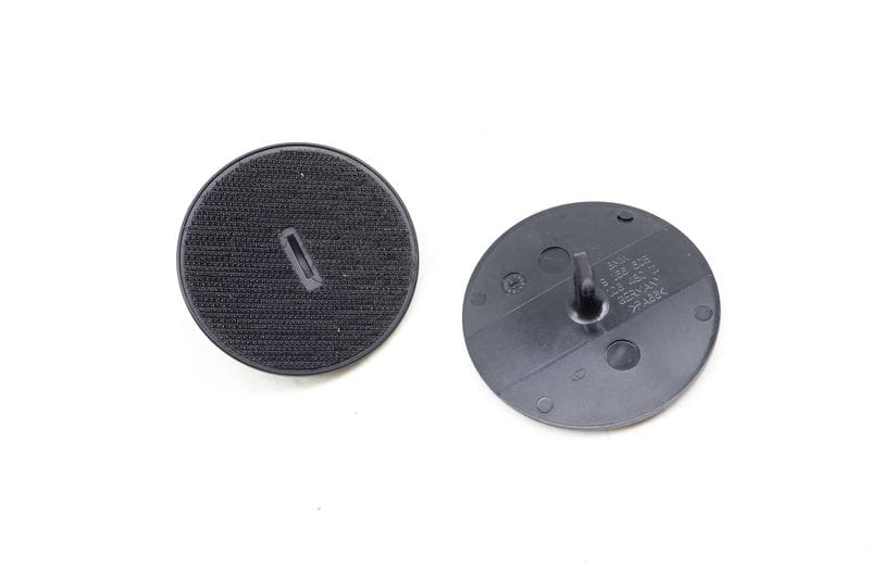 Carpet Floor Mat Fastener / Mount Set (2) 07149166608 — Used (SKU 658035)