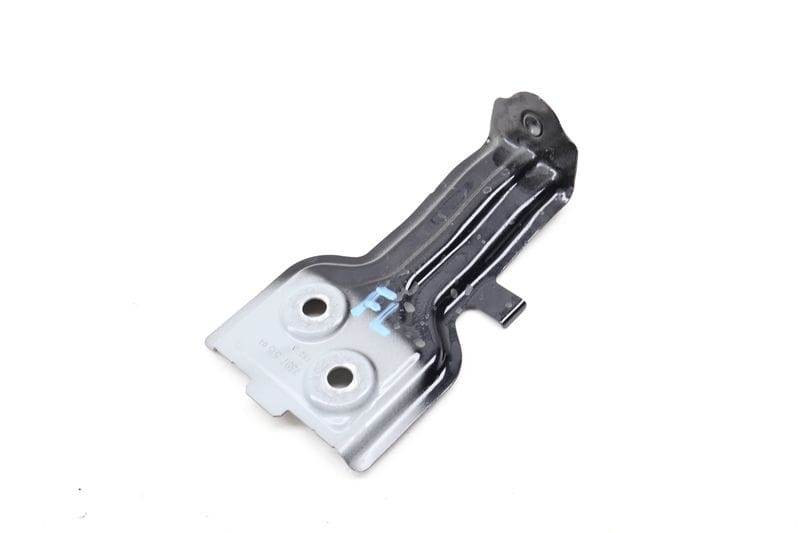 Fender Mount Bracket 41357397515 — Used (SKU 657684)
