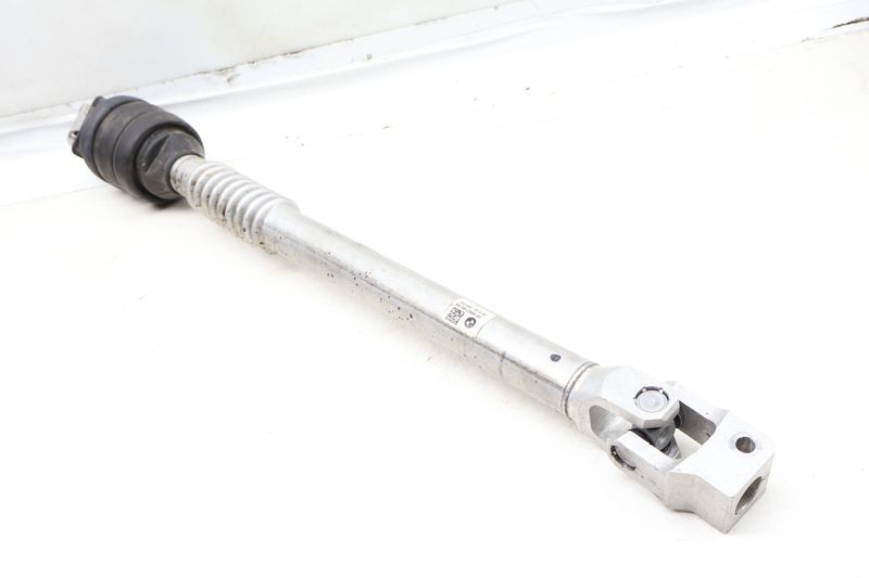 Lower Steering Shaft Joint 32306887185 — Used (SKU 657760)