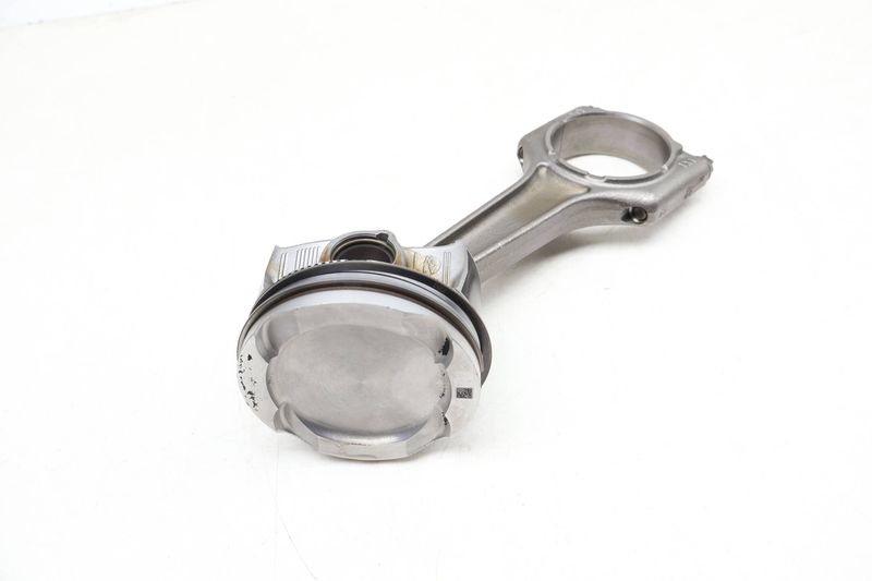 Piston w/ Connecting Rod 5A24670 — Used (SKU 657655)
