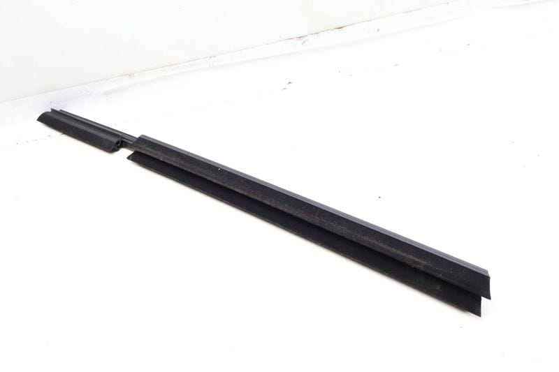 Door Window Slot Seal / Trim 51357393429 — Used (SKU 657785)