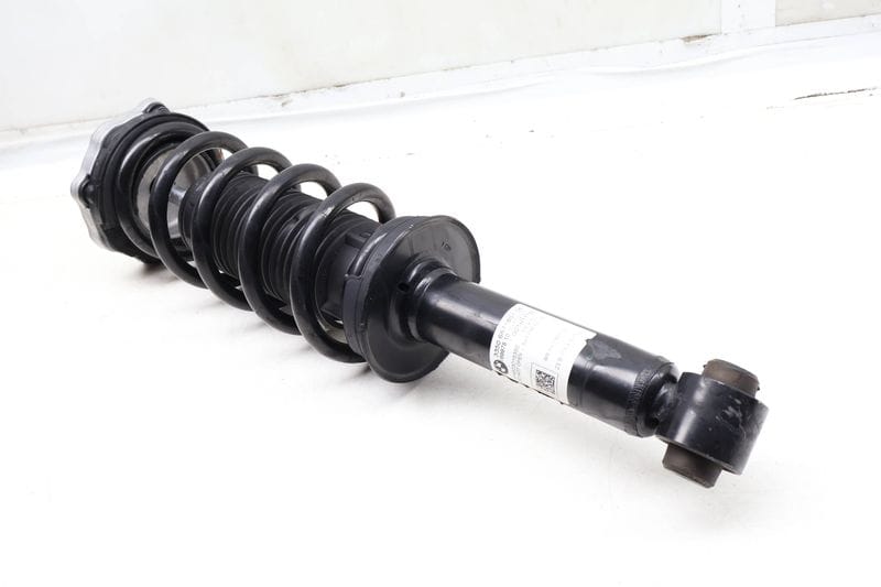 Strut / Shock Absorber Assembly 33526871801 — Used (SKU 657762)