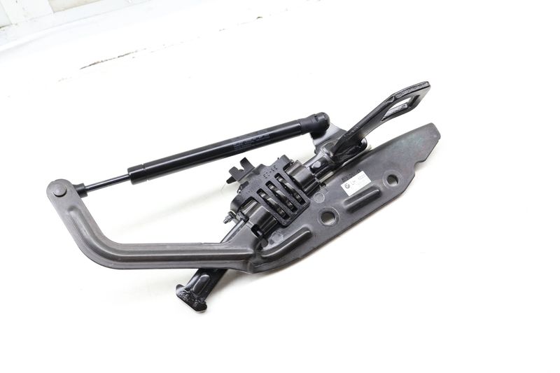 Seat Adjustment Handle / Lever 52207404185 — Used (SKU 657676)