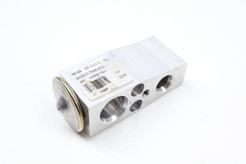 AC Expansion Valve 3QF816679 — Used (SKU 703198)